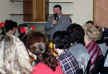Анатолий Агошков встретился со вдовами и матерями погибших сотрудников УМВД