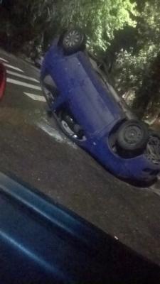 На улице Гоголя в Рязани в результате ДТП перевернулся легковой автомобиль