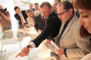 Олег Ковалёв поздравил строителей с профессиональным праздником
