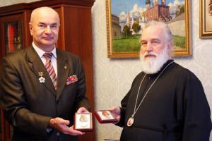 Архиепископу Павлу вручены юбилейные медали от лица белорусских ветеранов