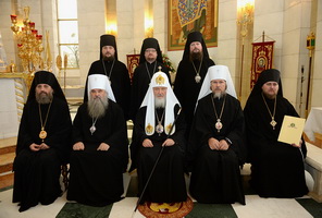 Патриарх Кирилл вручил епископу Скопинскому и Шацкому Матфею архиерейский жезл