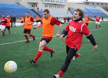 Третий тур мини-футбольного Кубка «Русской кожи» в Рязани стал богат на неординарные события