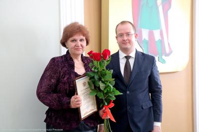 Сергей Карабасов наградил сотрудников органов местного самоуправления