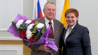 Елена Сорокина поздравила с днём рождения Почётного гражданина Рязани Виктора Гурова