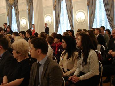 Лучших молодых профессионалов наградили в правительстве Рязанской области