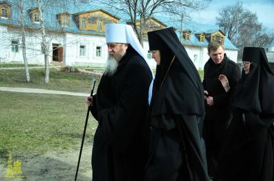 Рязанский митрополит совершил литургию в Солотчинском женском монастыре