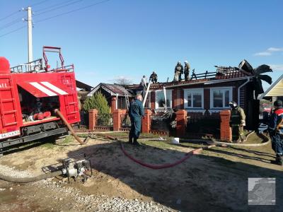 Добровольная пожарная дружина спасла два дома в селе Заокское