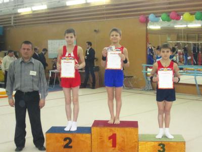 Юные скопинские гимнасты вернулись из Смоленска не с пустыми руками