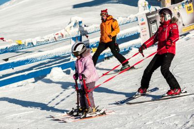 «Добрые сердца» Рязани выиграли грант с проектом реабилитации детей с помощью горных лыж