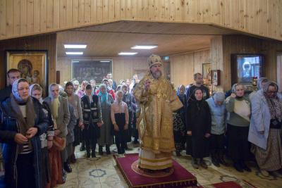 Митрополит Марк совершил литургию в Сретенском храме города Рязани