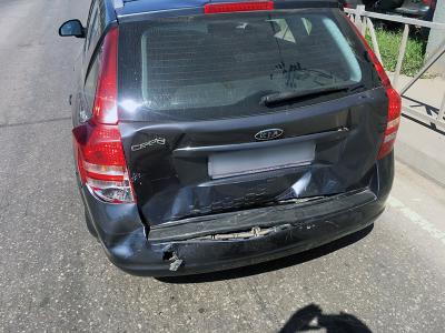 На улице Южный промузел Mazda «догнала» Kia, пострадали два ребёнка