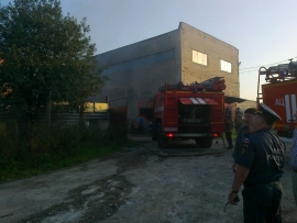 В Карцево горело двухэтажное производственное здание