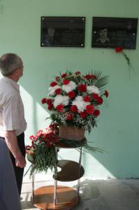 На фасаде школы №35 Рязани открыли мемориальную доску в память о лейтенанте Андрее Фирсове 
