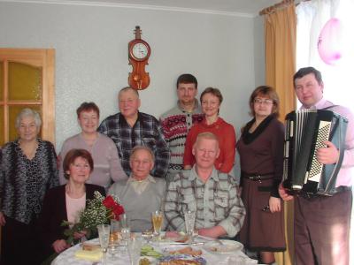 Депутат облдумы поздравил старожиловских ветеранов с бриллиантовой свадьбой