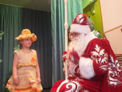 Шереметьево-Песочинская школа-интернат устроила подопечным новогодний праздник