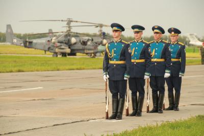 Участников «Авиадартс-2015» в Рязани приветствовал генерал-полковник Виктор Бондарёв