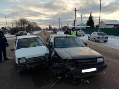 В Сасово «Ока» не уступила Fiat, пострадал водитель отечественного авто