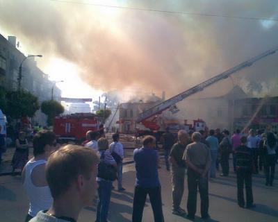 В Рязани на улице Горького горят несколько домов