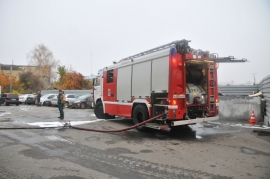 В Рязанской области от огня пострадали «КамАЗ» и гараж