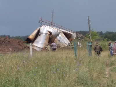 В Старожиловском районе рухнула водонапорная башня