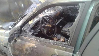 В Касимовском районе иномарка врезалась в столб и сгорела