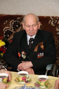 Фёдор Провоторов лично вручил юбилейные медали ветеранам Великой Отечественной войны