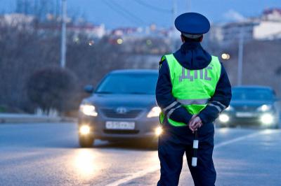 Рязанских водителей призвали к бдительности во время выпускных вечеров