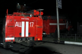 В Рязани и области от огня пострадали автомобиль, дом и магазин
