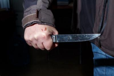 Пьяный сараевец ударил приятеля в живот ножом