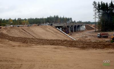 На рязанском участке М5 возводят четыре моста и путепровод 