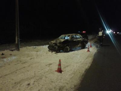 Автомобиль не разминулся с опорой ЛЭП в Путятинском районе
