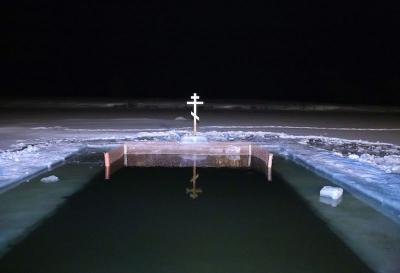 Рязанский митрополит освятил воду в Ореховом озере