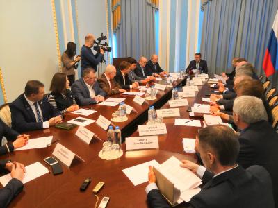 Рязанский ОНФ передал губернатору 16 общественных предложений