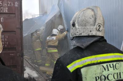 В Рязани случился пожар в деревообрабатывающего цехе