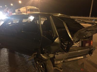 На Северной окружной дороге Opel врезался в стоявший автомобиль