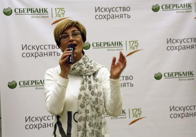 Сбербанк: Элла Хрусталёва взяла на себя роль консультанта в рязанском офисе