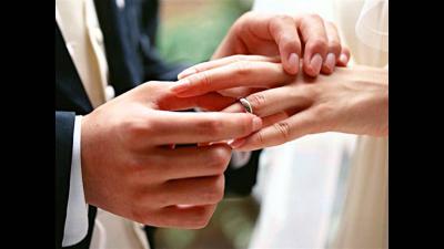 В Доме торжеств Рязани зарегистрировали брак тысячной пары