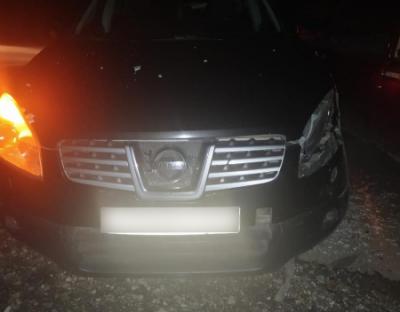 Под Михайловом Nissan не уступил ВАЗ-2104, пострадала женщина