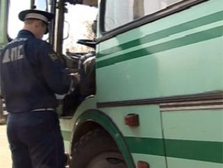 Рязанские гаишники выявили 105 неисправных автобусов