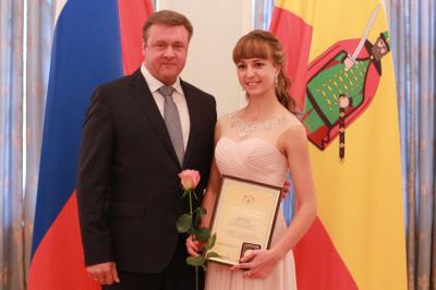 В правительстве Рязанской области чествовали выпускников, отличившихся в учёбе
