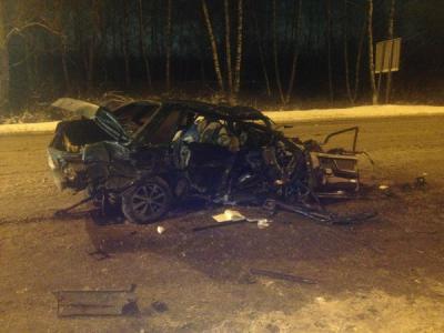 В Рязани после столкновения с ВАЗ-21099 автоцистерна улетела в кювет