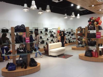 «М5 Молл»: Открылся новый салон обуви Berkonty