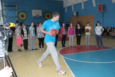 В рязанской школе дали урок зубробаскетбола 