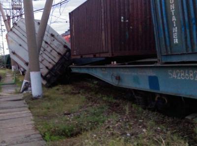 Под Рязанью столкнулись электровоз и грузовой поезд
