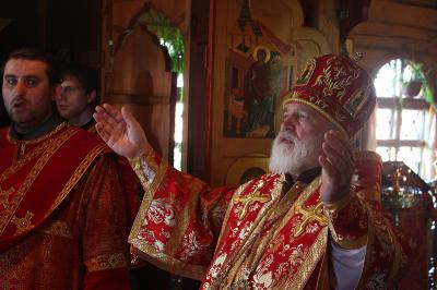 Рязанский митрополит удостоил двух клириков саном протоиерея