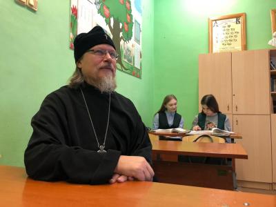 Митрополит Марк побывал на уроках в Рязанской православной гимназии