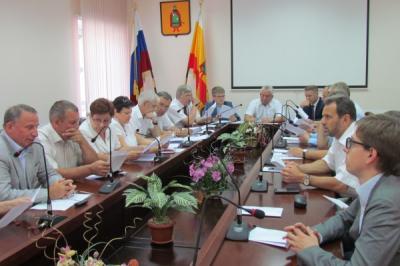 Единороссы обсудили меры соцподдержки населения в связи с ростом услуг ЖКХ в Рязани