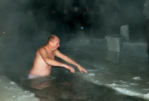 Более 100 рязанцев приняли участие в крещенских купаниях
