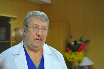 Известный российский пластический хирург приехал в Рязань, чтобы сделать операцию пациентке ОКБ