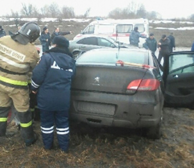 В серьёзной аварии близ Скопина пострадали несколько человек